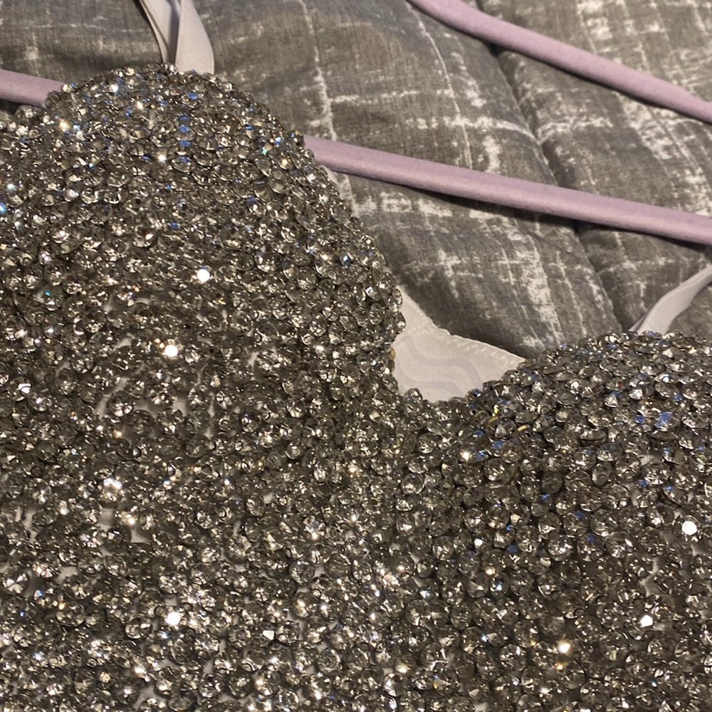 Windsor Store Rhinestone Crop Top - Picture 5 of 6